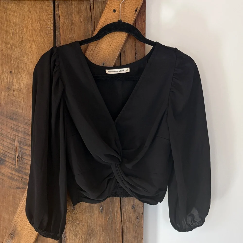 Abercrombie & Fitch Small Black Wrap-Style Cropped Blouse